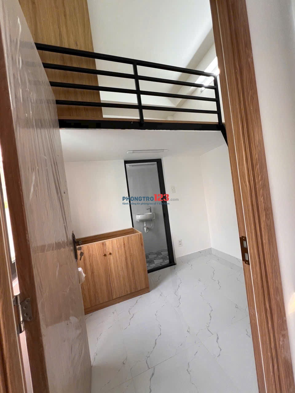 Căn gác mới, cửa sổ đón nắng, 128 Lê Văn Duyệt gần chợ Bà Chiểu