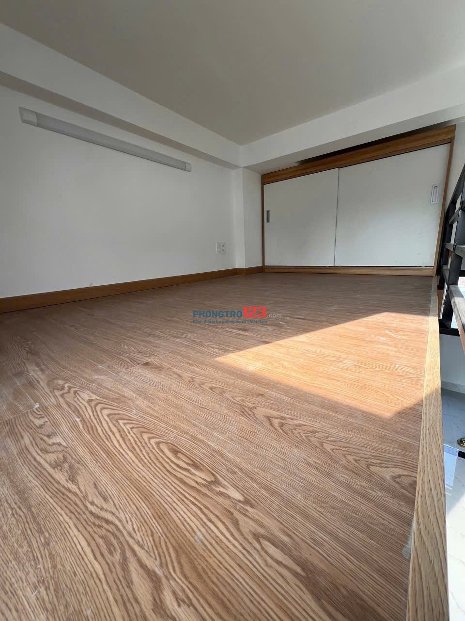 Căn gác mới, cửa sổ đón nắng, 128 Lê Văn Duyệt gần chợ Bà Chiểu