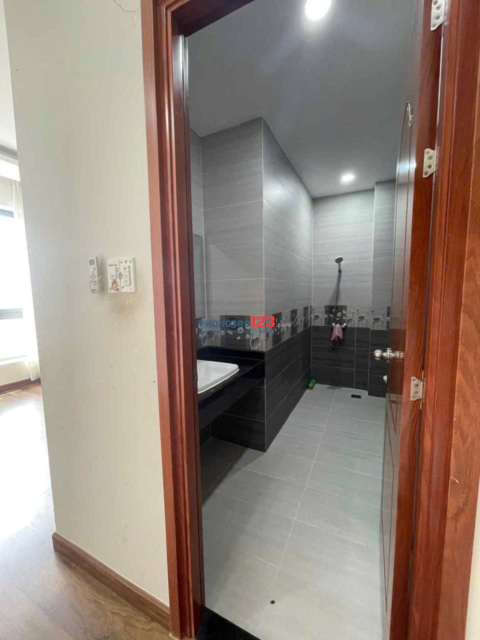 Cho thuê phòng đẹp 40m2 full nội thất giờ giấc tự do giá 3tr5