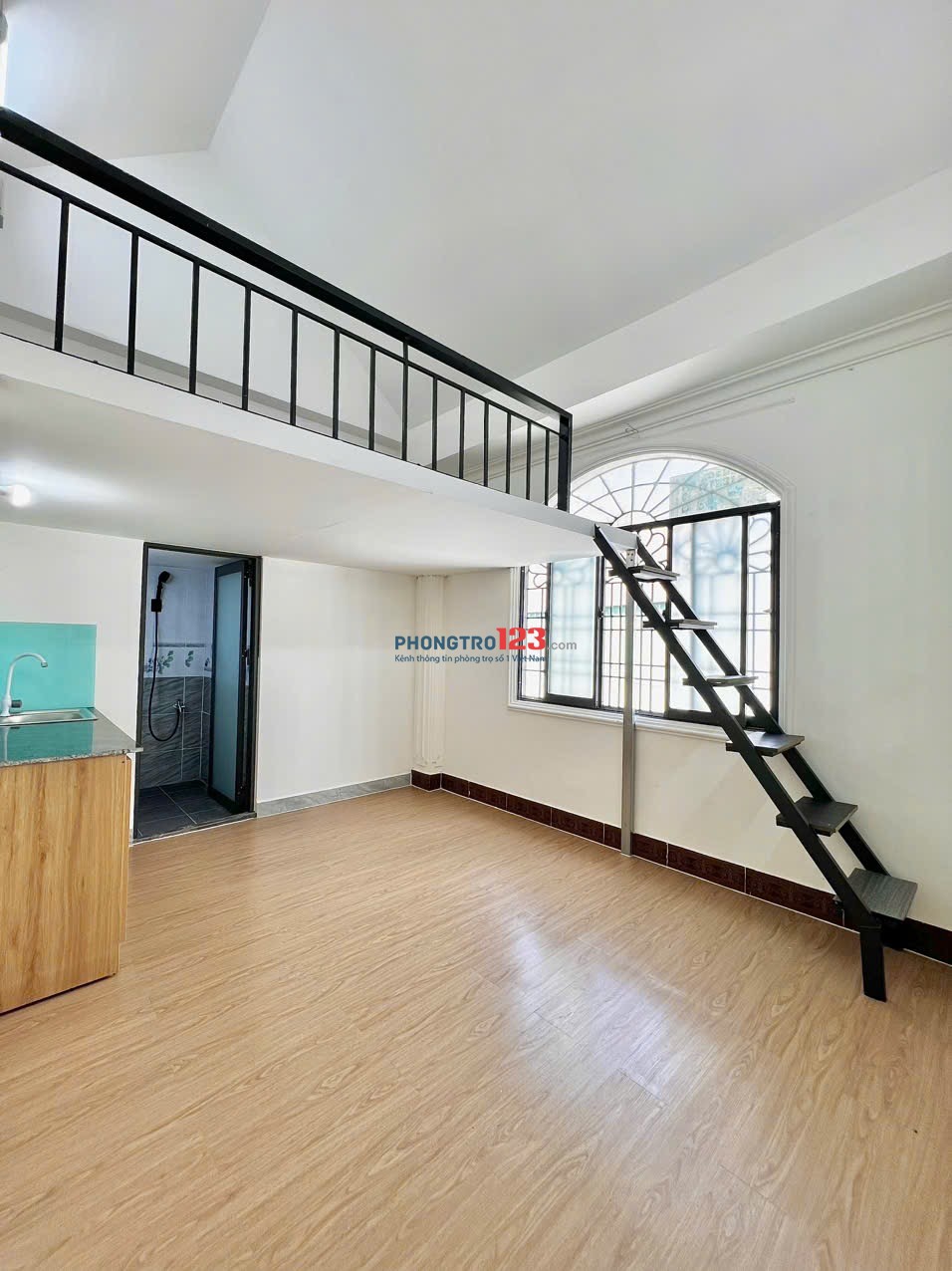 Cho Thuê Phòng Có Gác Cửa Sổ Trời Gần Đại Học Kinh Tế UEH - ĐH Bách Khoa - ĐH Hoa Sen - ĐH Sài Gòn