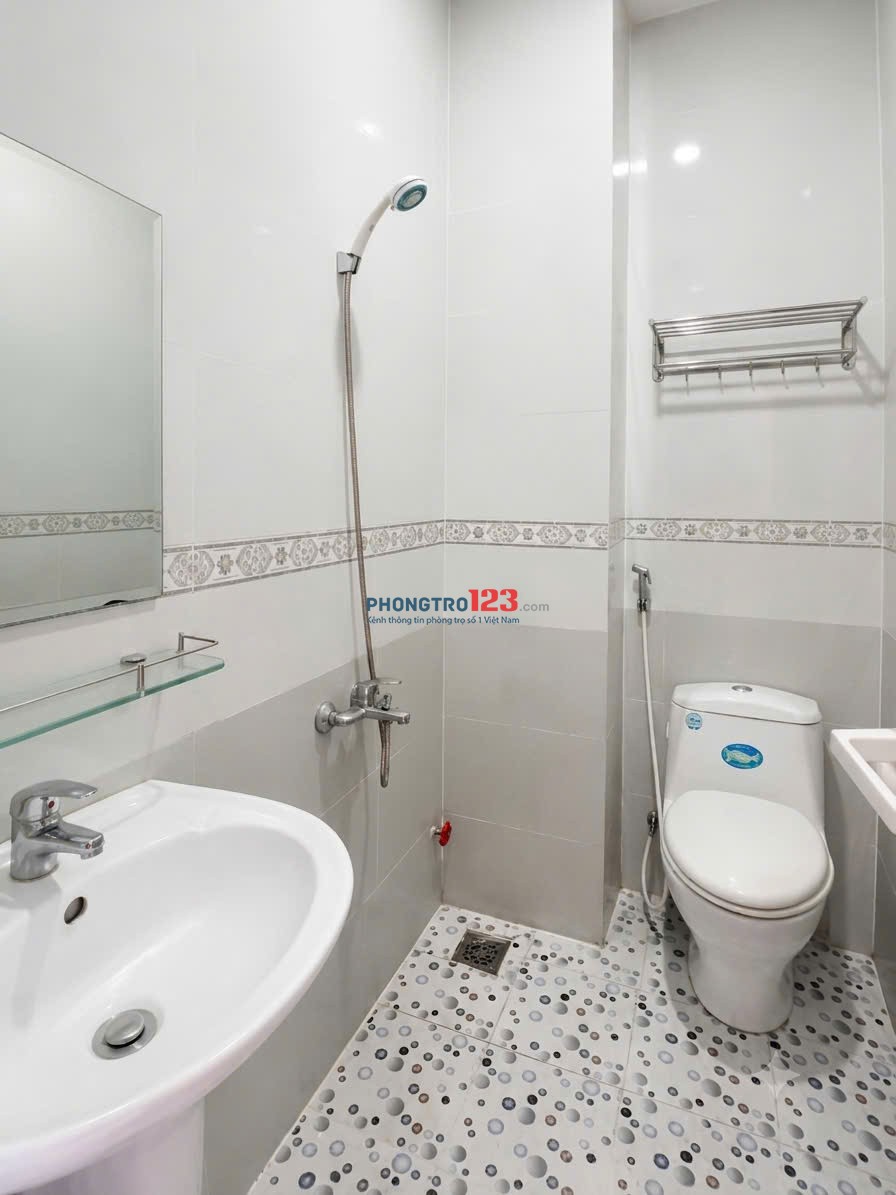 Pass phòng gấp - đường Hoàng Hoa Thám, Bình Thạnh - Gần trung tâm, full nội thất
