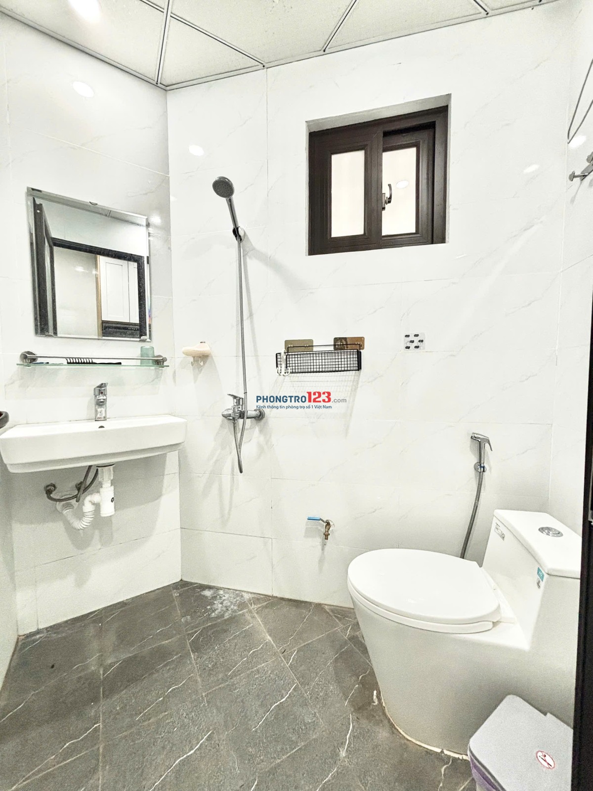 CHO THUÊ PHÒNG FULL NỘI THẤT}}{{ Địa chỉ: 136 Cầu Diễn ( Cách Ga nhổn 1,5 km )}}Chỉ từ: 3tr8