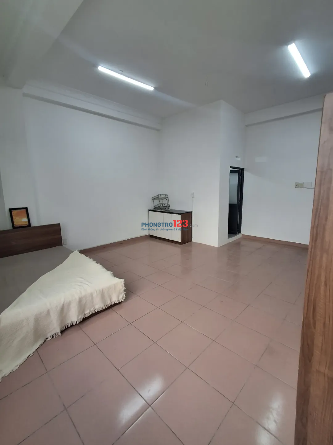 GIÁ 2 TRIỆU / THÁNG PHÒNG TRỌ NGAY MẶT TIỀN HUỲNH THỊ HAI Địa chỉ: Đường Huỳnh Thị Hai, P. Tr