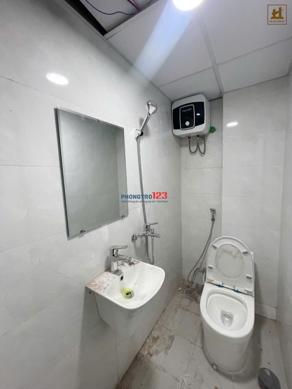 Căn Hộ Studio Ban Công 28m2 - Nội Thất Mới Ting - Gần Chợ Bà Chiểu, Uef, Hồng Bàng