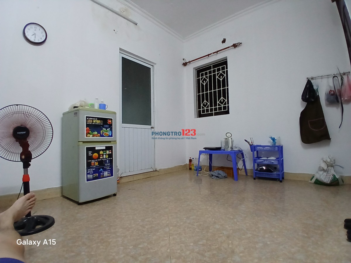 Cho Nam thuê chia tiền phòng. Yêu cầu sạch sẽ tử tế