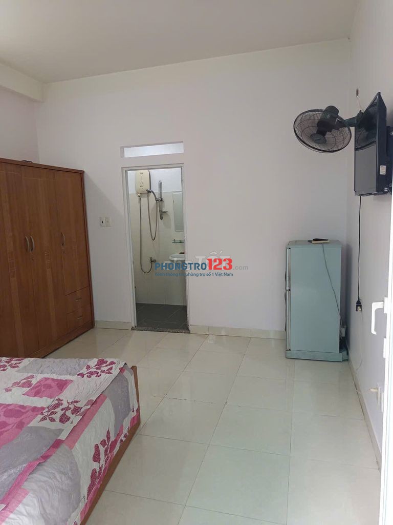 Phòng trọ đường Hoa Đào, Quận Phú Nhuận