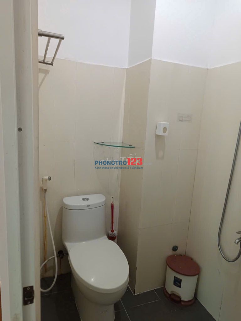 Phòng trọ đường Hoa Đào, Quận Phú Nhuận