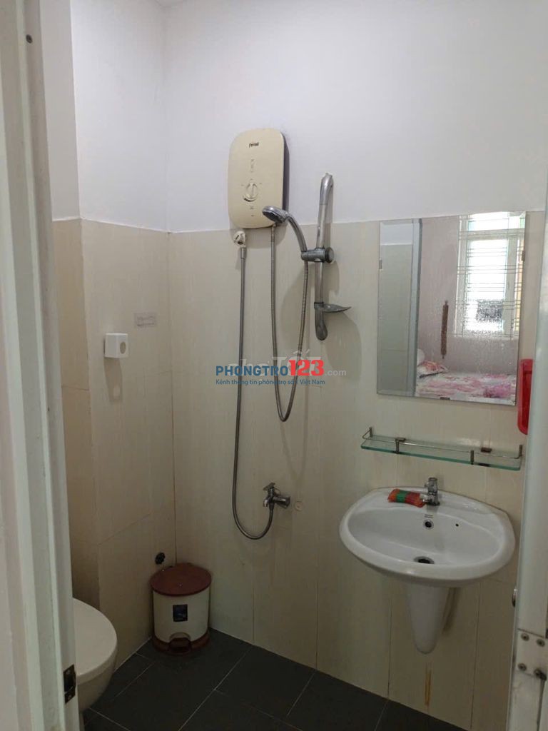 Phòng trọ đường Hoa Đào, Quận Phú Nhuận