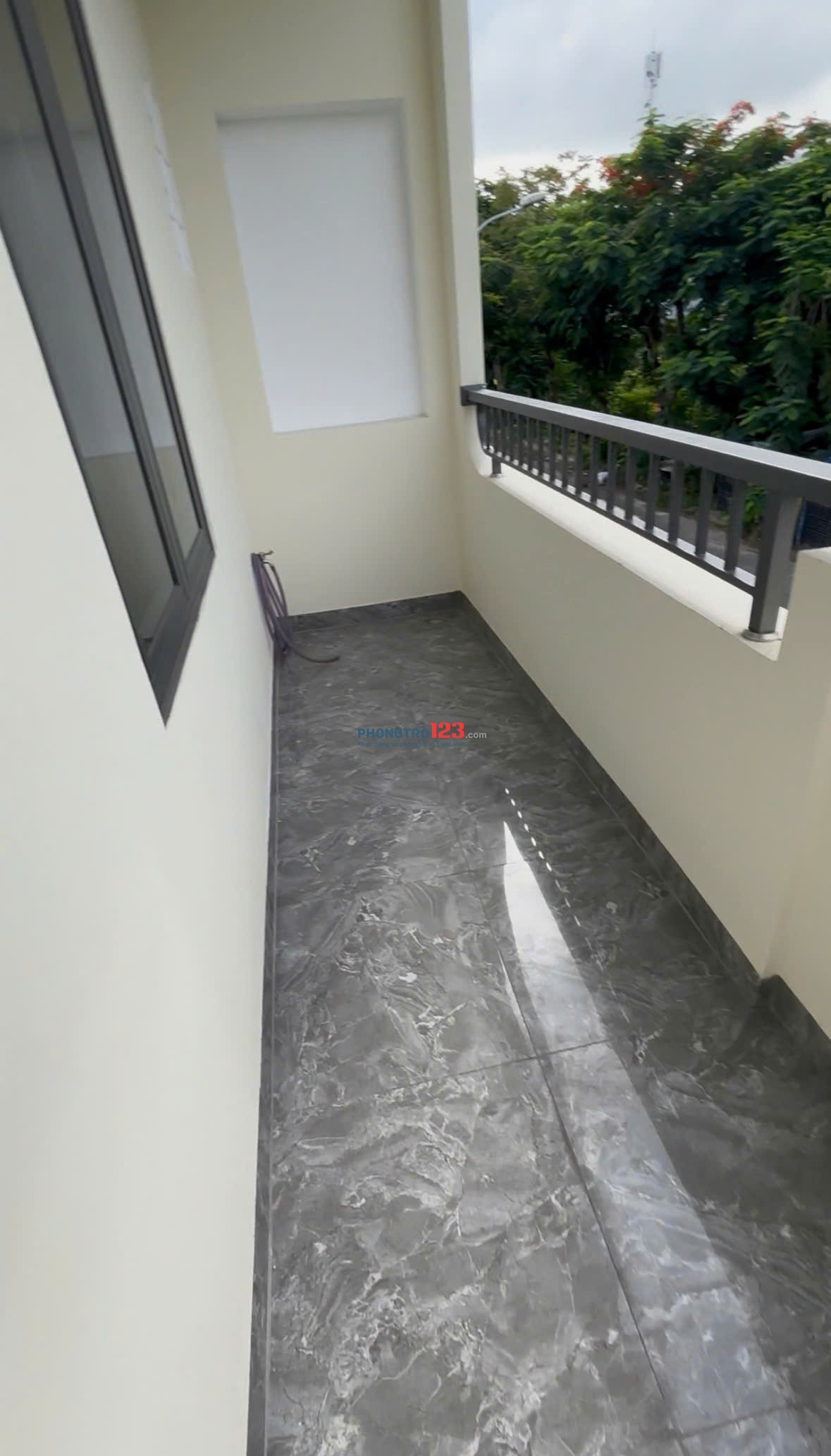 Cho thuê phòng trọ Cát Lái, 3tr1 cửa sổ, 3tr6 ban công ở được ngay