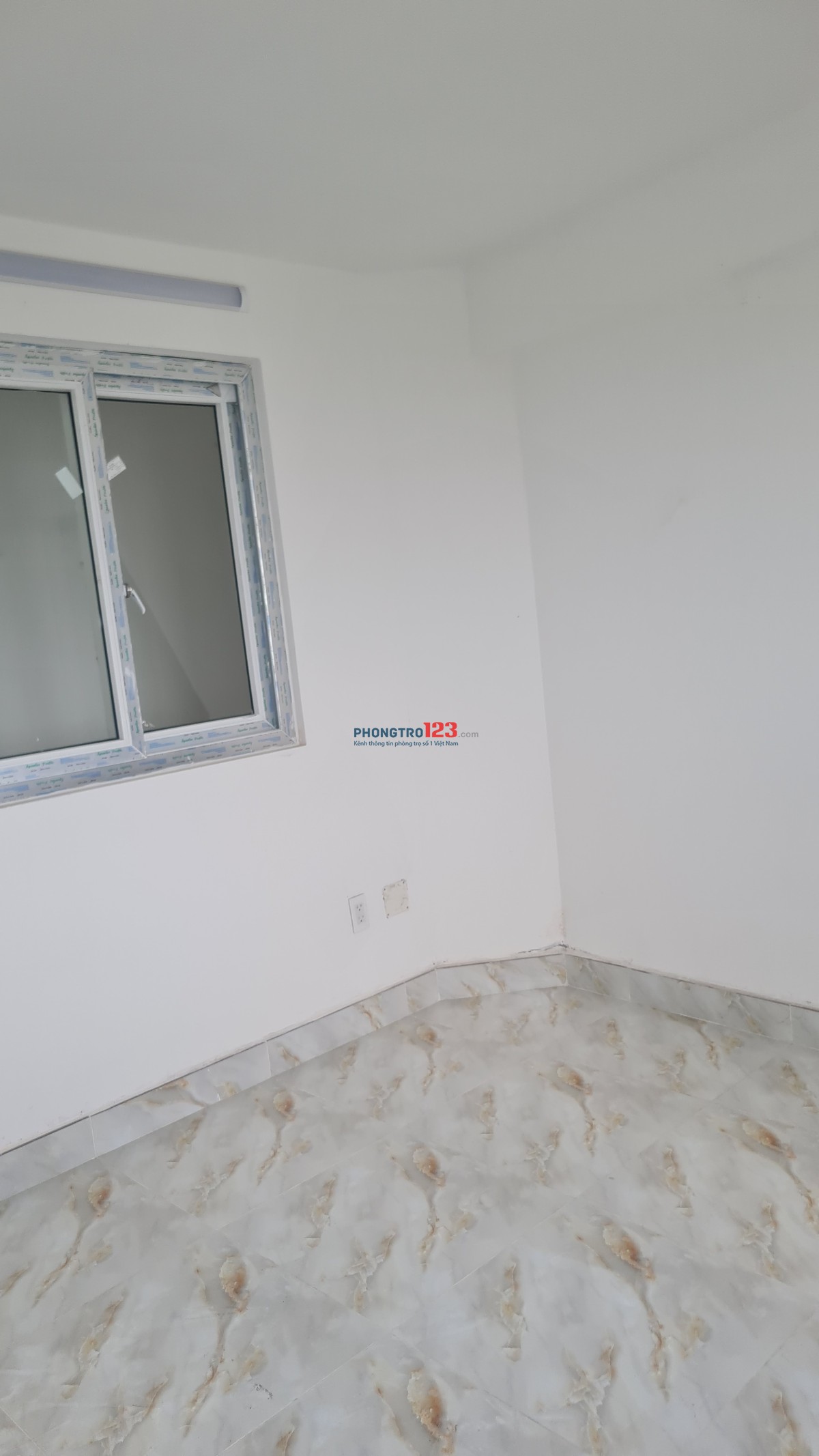 Cho thuê nguyên căn 2 PN 1WC tòa nhà Biwase Tower gần vòng xoay An Phú