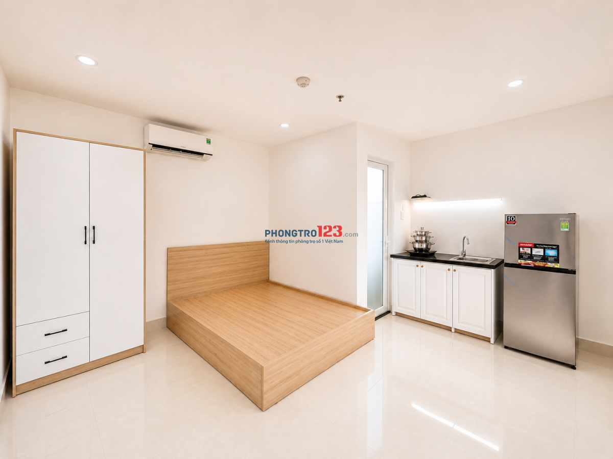 PHÒNG CỬA SỔ MỚI XÂY LỚN GẦN ĐH VĂN LANG - ĐẶNG THÙY TRÂM