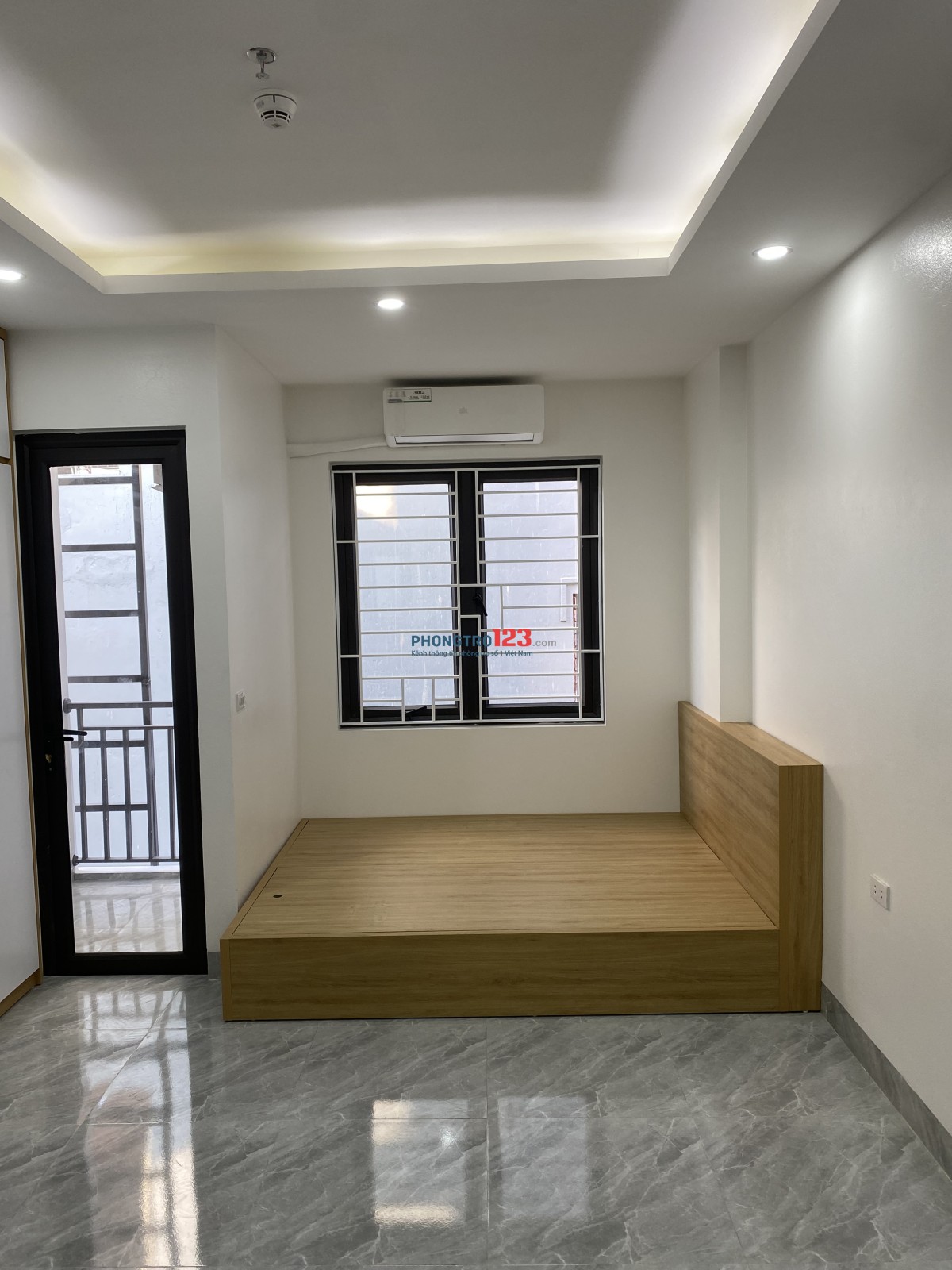 Phòng ccmn 25 m2 fun đồ thoáng có ban công