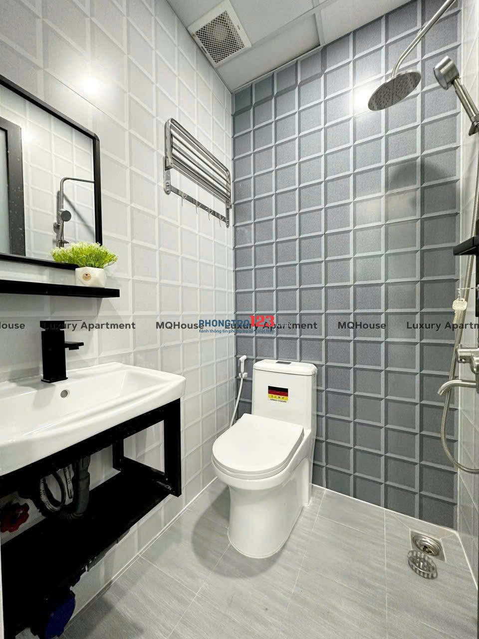 Cho Thuê Phòng Cửa Sổ Full Nội Thất Ngay Toà Nhà Viettel - Vòng Xoay Dân Chủ - Đại Hoc Kinh Tế