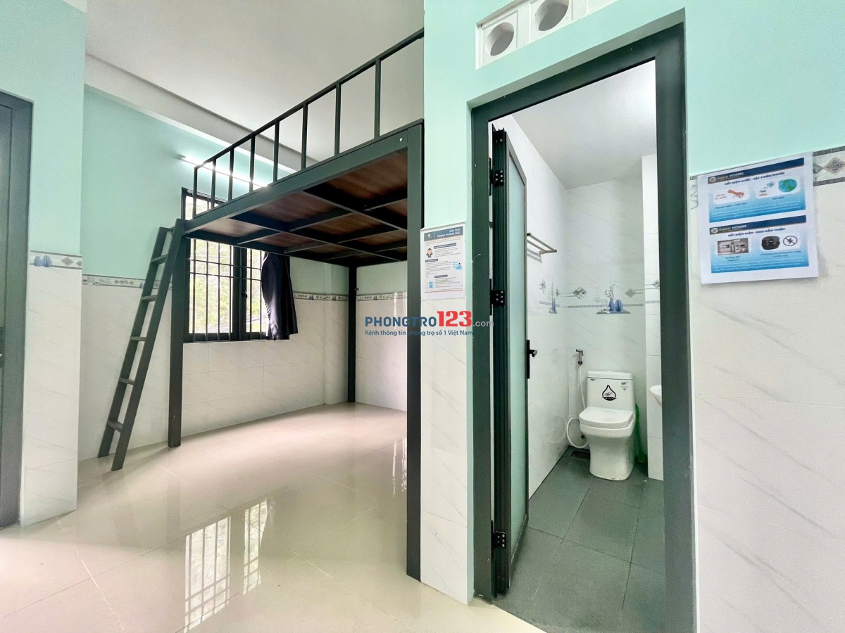 PHÒNG MỚI XÂY CÓ BAN CÔNG NGAY CAO ĐẲNG CÔNG THƯƠNG - GIÁ RẺ LÂN CẬN - ĐANG ƯU ĐÃI MẠNH
