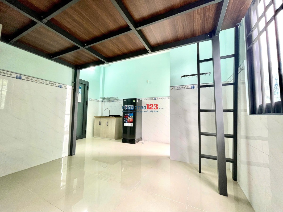 PHÒNG MỚI XÂY CÓ BAN CÔNG NGAY CAO ĐẲNG CÔNG THƯƠNG - GIÁ RẺ LÂN CẬN - ĐANG ƯU ĐÃI MẠNH