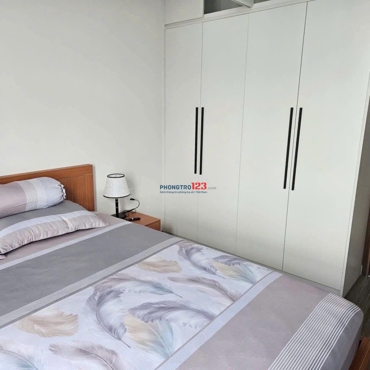 Cho thuê CC carillon 2 có nội thất, 2p ngủ, giá 10tr/th