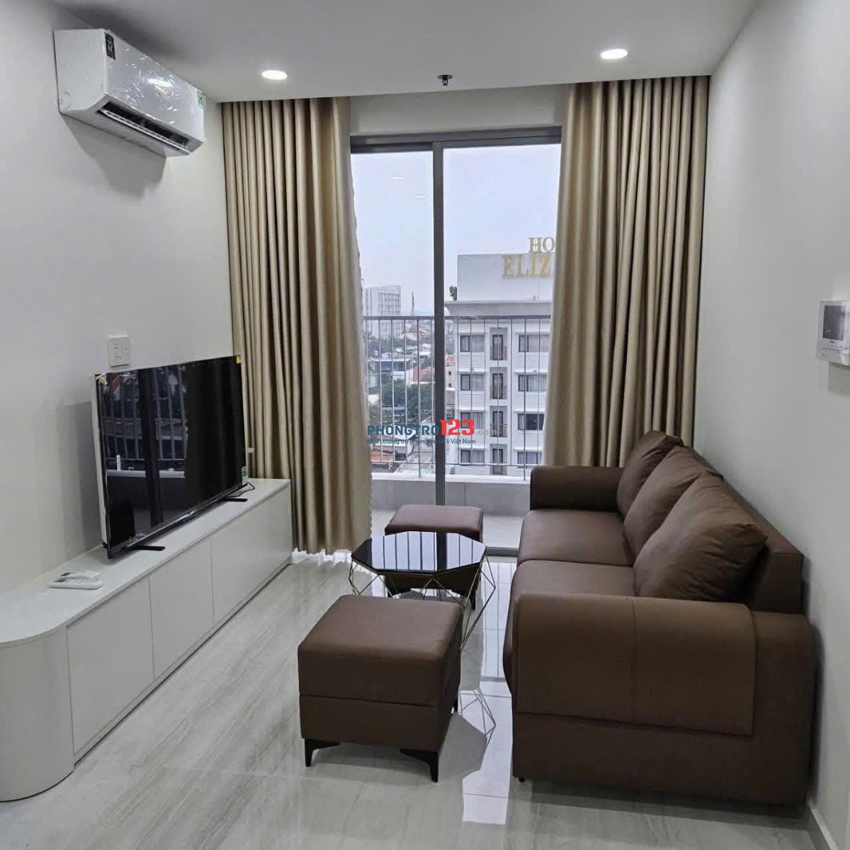 Cho thuê CC carillon 2 có nội thất, 2p ngủ, giá 10tr/th
