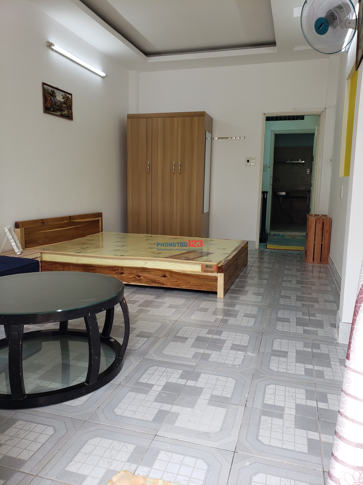 Phòng 45m2, full nội thất, đường Nguyễn Trãi, P9 cũ, Q5, 5tr7/ tháng