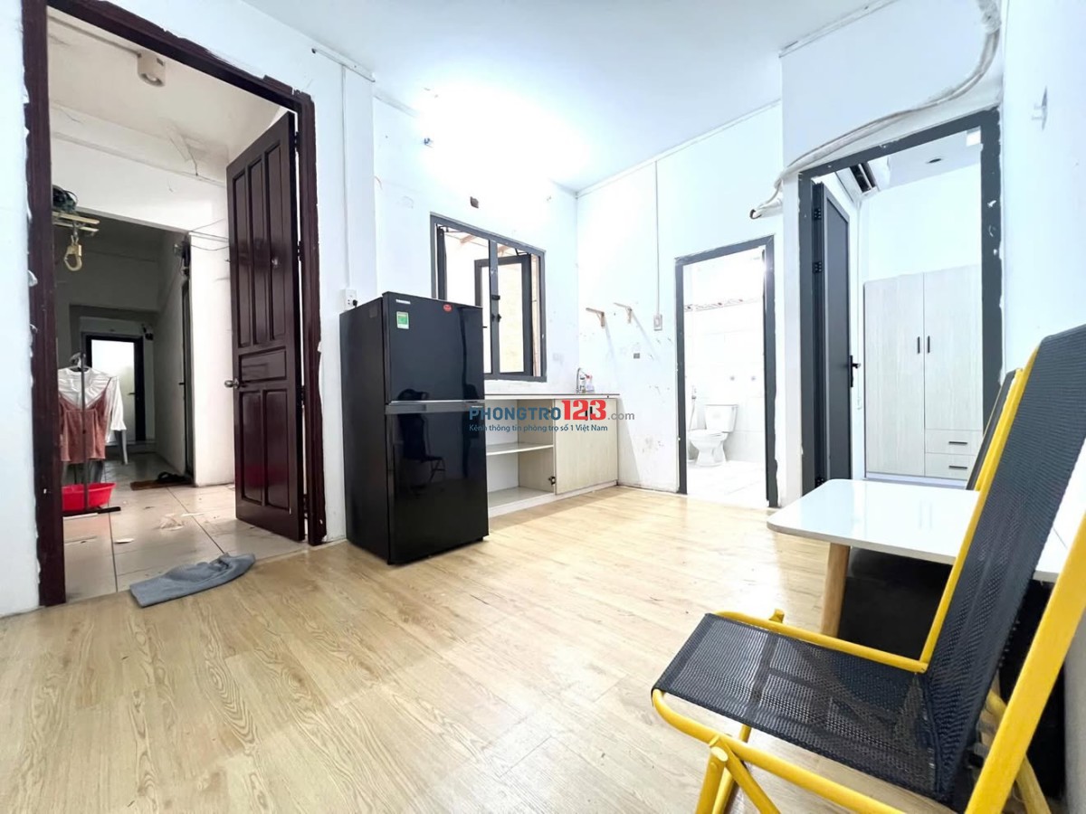 Pass lại căn hộ 2PN tách bếp số 70 Hồng Hà, Tân Bình