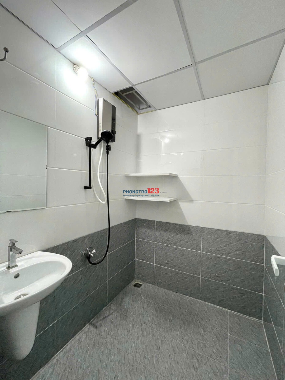 KTX Rộng Rãi Giá Chỉ Từ 1 Triệu 550 Tại Tân Sơn Nhì Quận Tân Phú