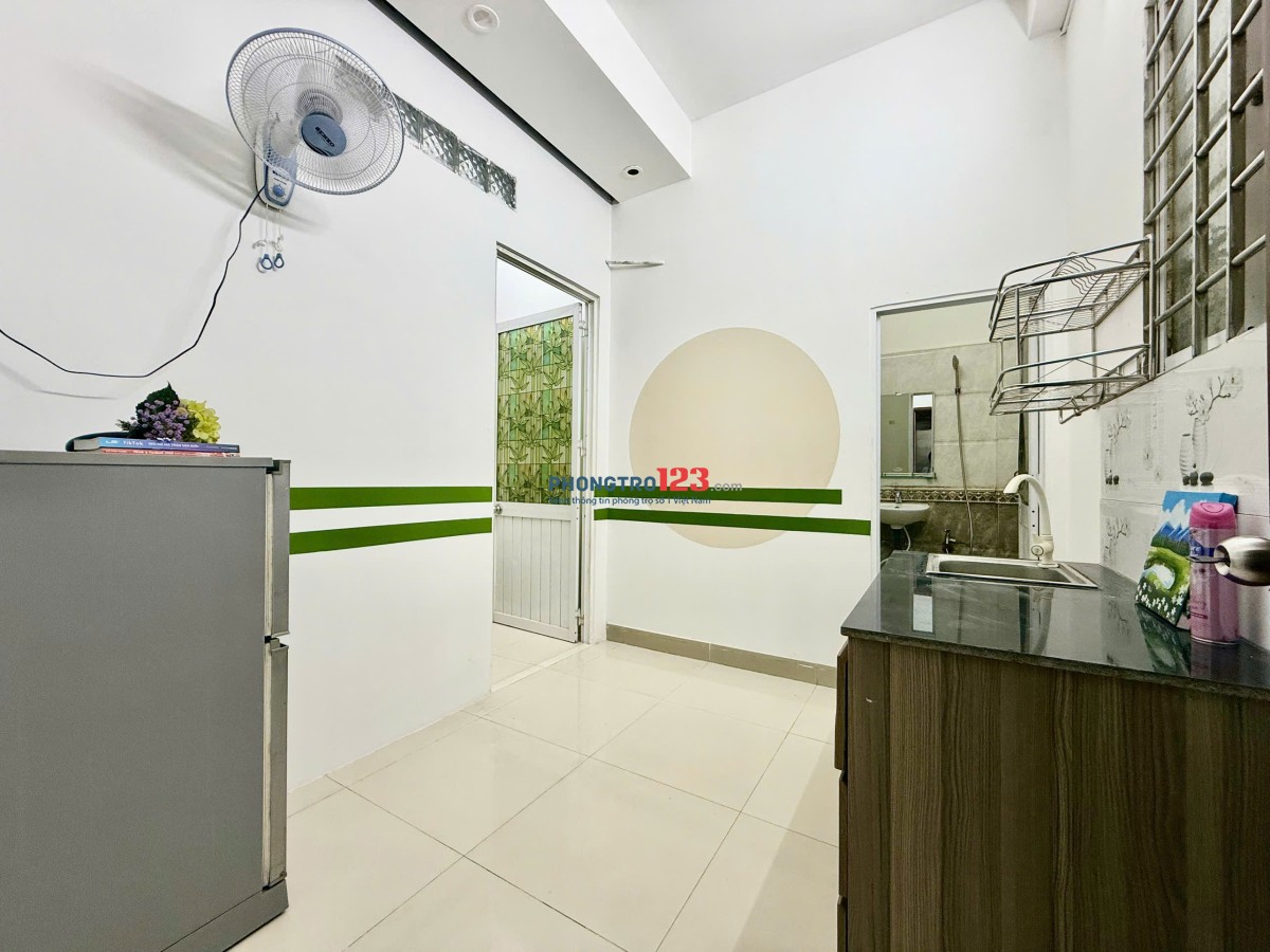 Phòng CHDV 1PN PK đủ NT, Đối diện hẻm 140 Phạm Văn Chiêu Quận Gò Vấp LH 0944 39 79 69
