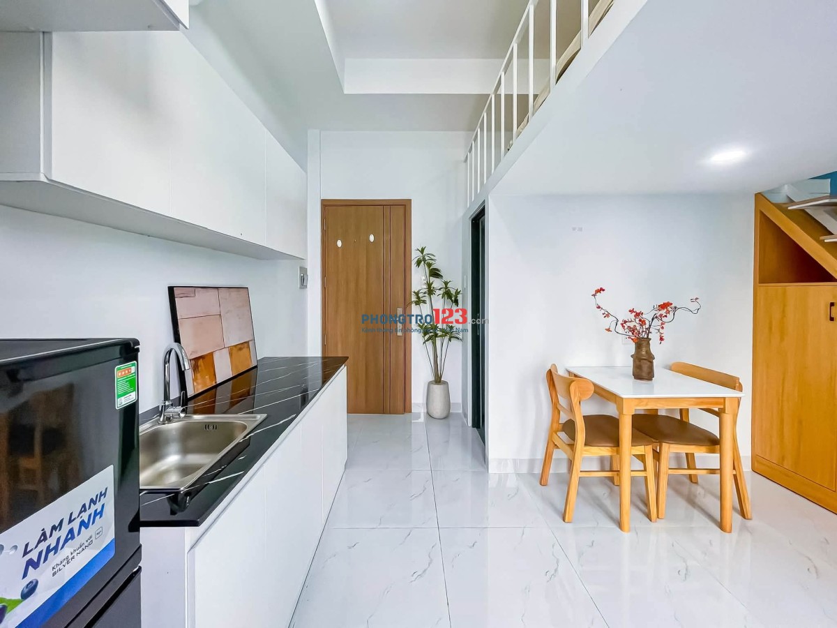 Cho Thuê Phòng Gác Cao Ban Công Ngay Lê Văn Sỹ Gần Lăng Cha Cả - CV Hoàng Văn Thụ