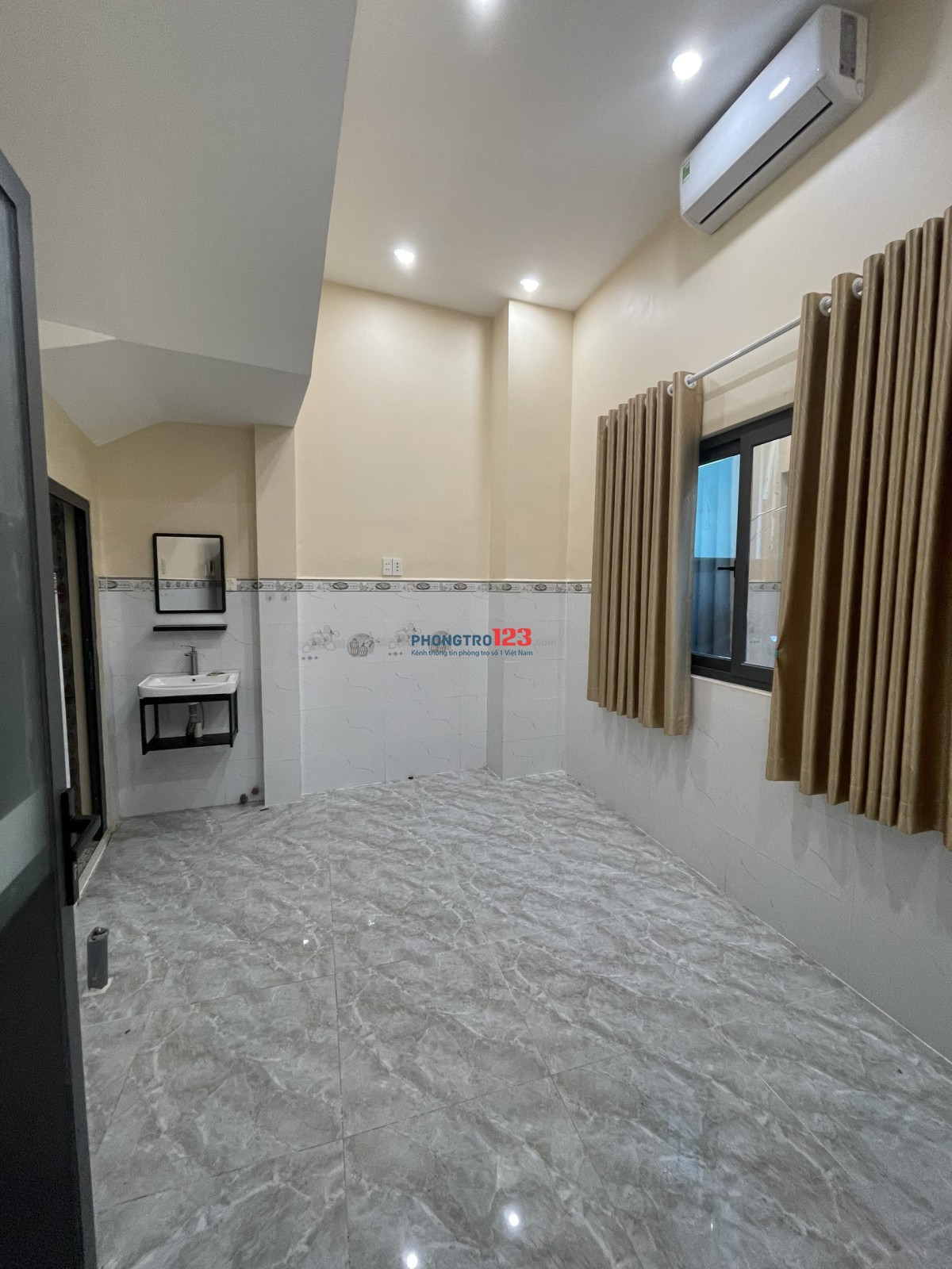 GIÁ 2TR6 CÒN 1 PHÒNG DUY NHẤT_CÓ MÁY LẠNH,NƯỚC NÓNG,WIFI_KHÓA VÂN TAY,GIỜ GIẤC TỰ DO - FREE XE MÁY