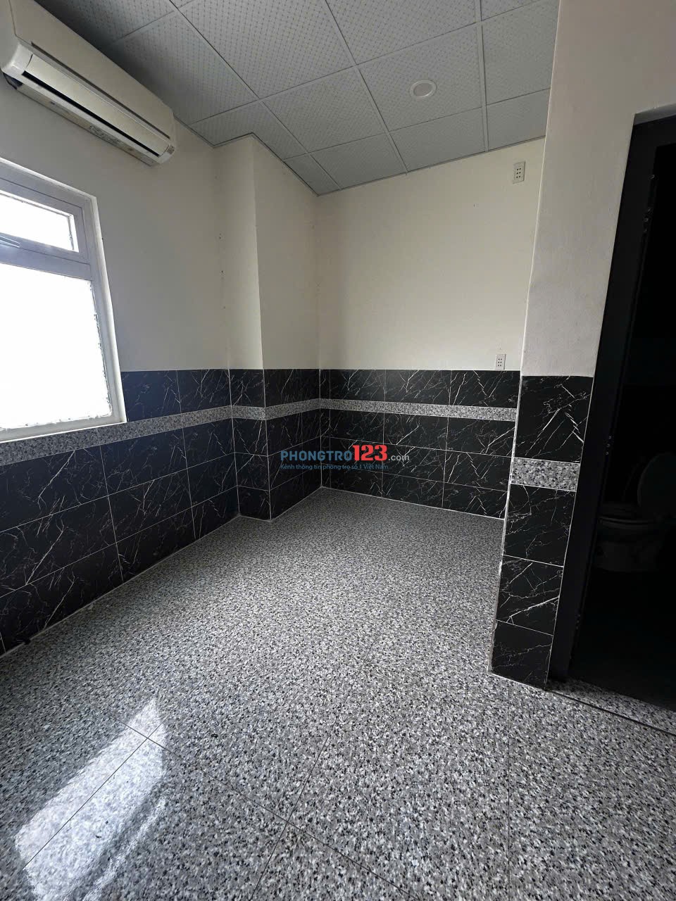 CHO THUÊ PHÒNG ĐƯỜNG TÂN LIÊM 2TR5 GẦN UEH/ VĂN HIẾN