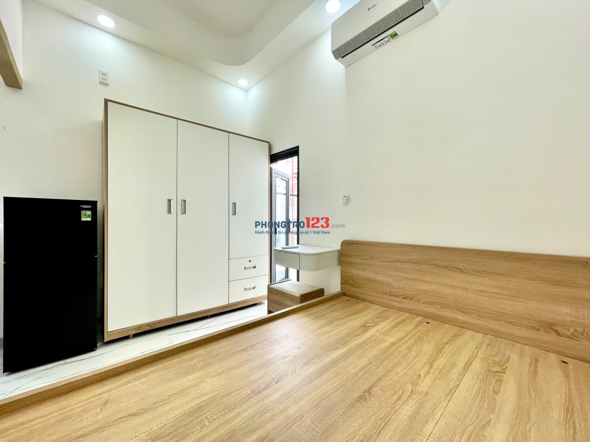 Cho thuê căn hộ 1PN, có ban công - Đinh Bộ Lĩnh, Bình Thạnh gần Hàng Xanh và Quận 1, 3 và Phú Nhuận