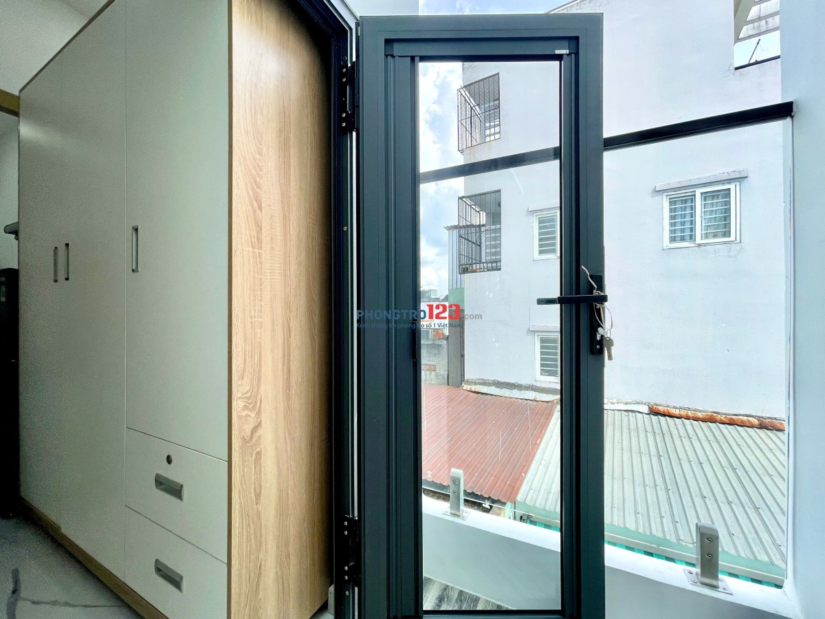 Cho thuê căn hộ 1PN, có ban công - Đinh Bộ Lĩnh, Bình Thạnh gần Hàng Xanh và Quận 1, 3 và Phú Nhuận