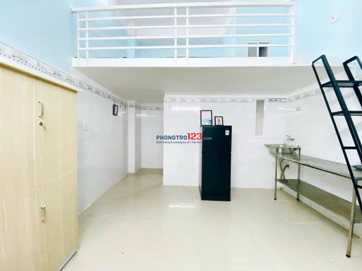 Phòng Trọ gác cao 2m ngay Ngã Tư Bảy Hiền - Etown Cộng Hoà