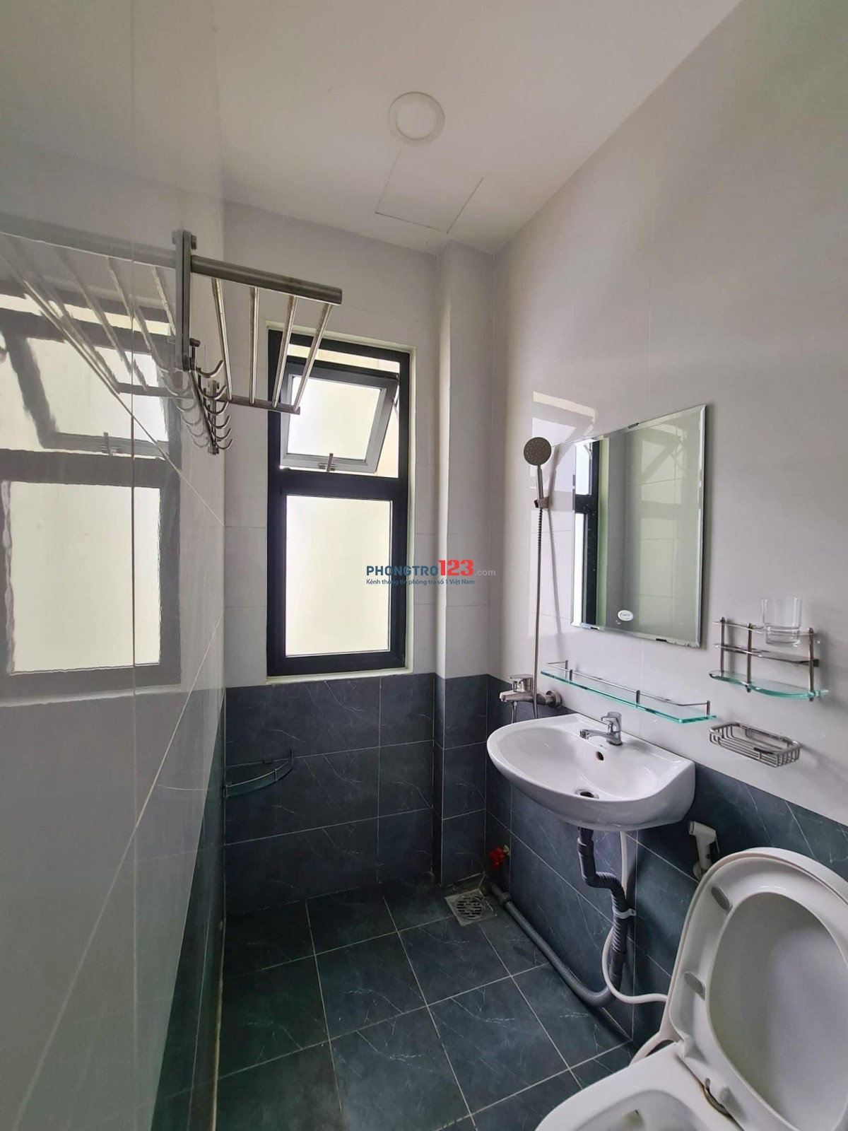 Phòng full nội thất - Lê Văn Sỹ, gần Nhà Thờ Ba Chuông Quận 3