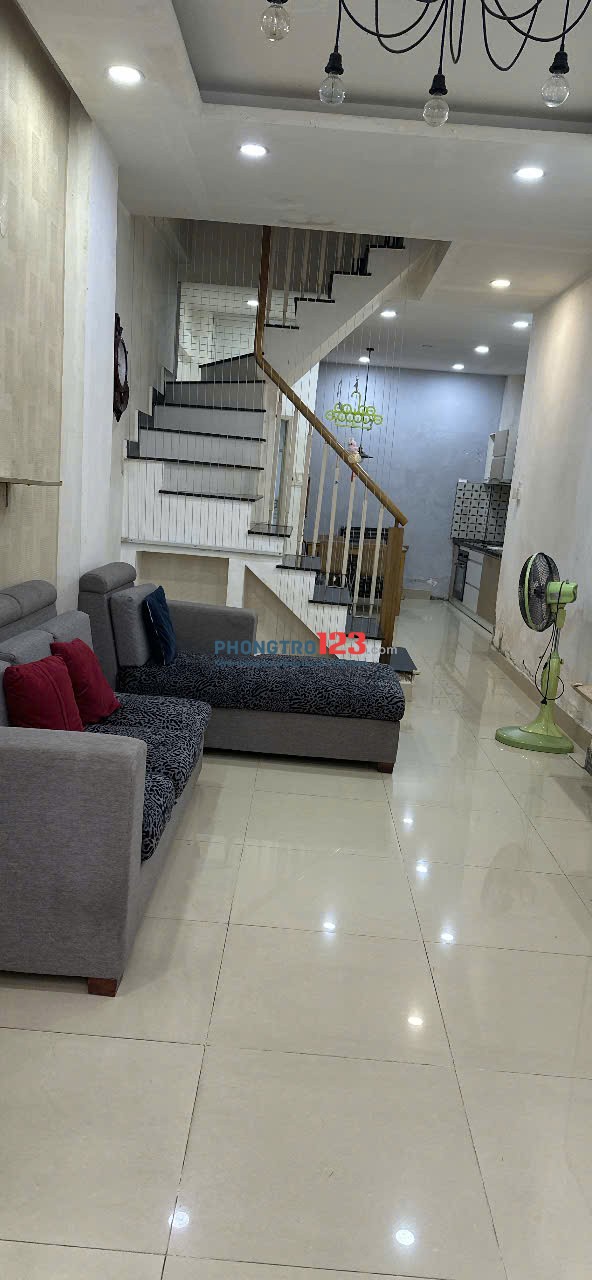 Chính chủ cho thuê nhà nguyên căn 392/16/30 Cao Thằng, P. Hòa Hưng, 3m x 12m, 1 trệt 1 lầu, có 2PN