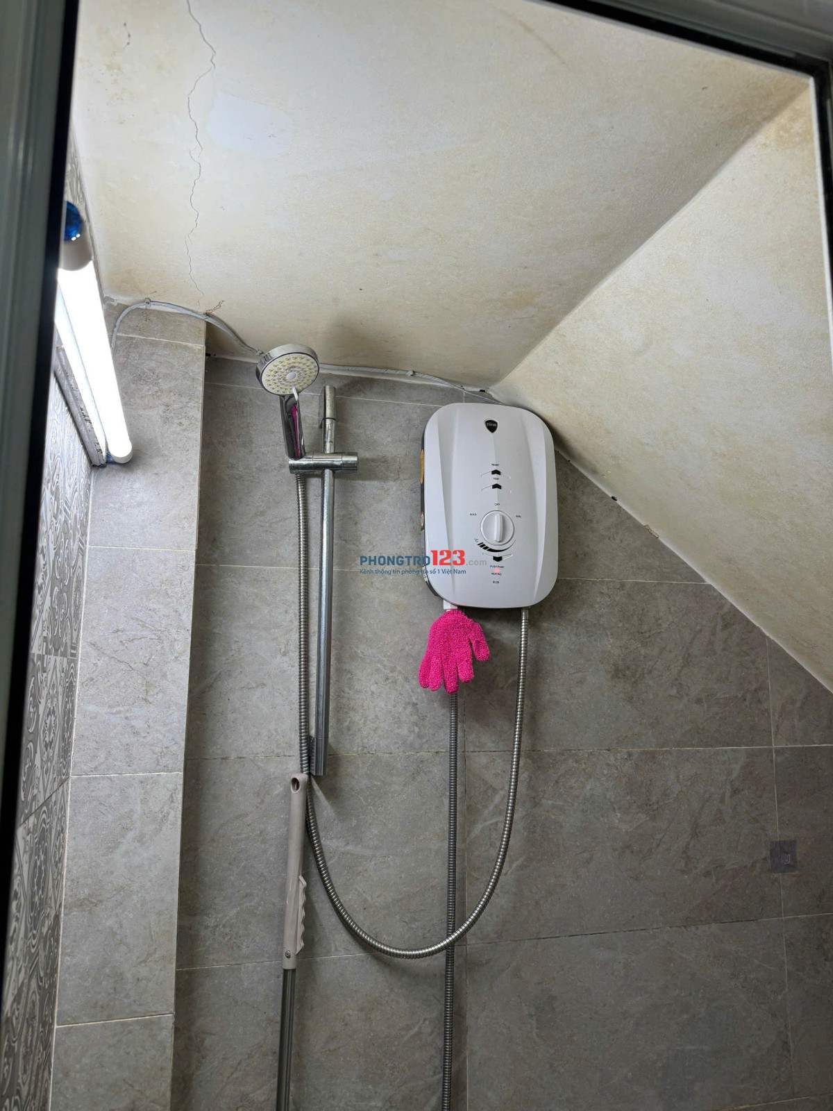 Cho Thuê Phòng Full Nội Thất 5' qua Đại Học Kinh Tế - ĐH Hoa Sen - ĐH Bách Khoa - ĐH Sài Gòn