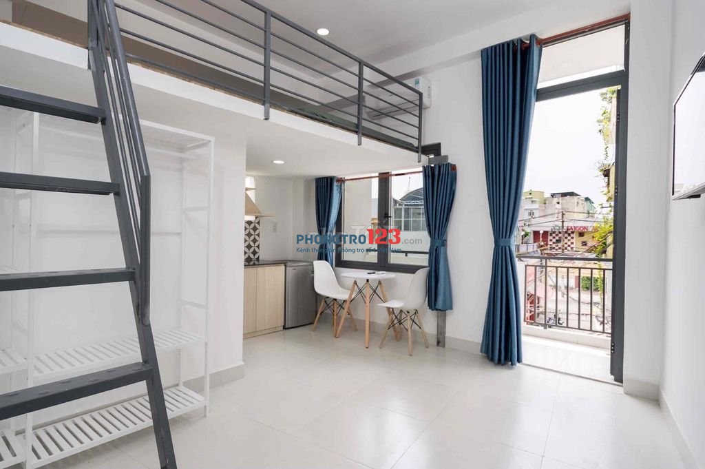 Gác Lửng gần Lạc Long Quân Giao Âu Cơ, ĐH Văn Hiến Tân Phú