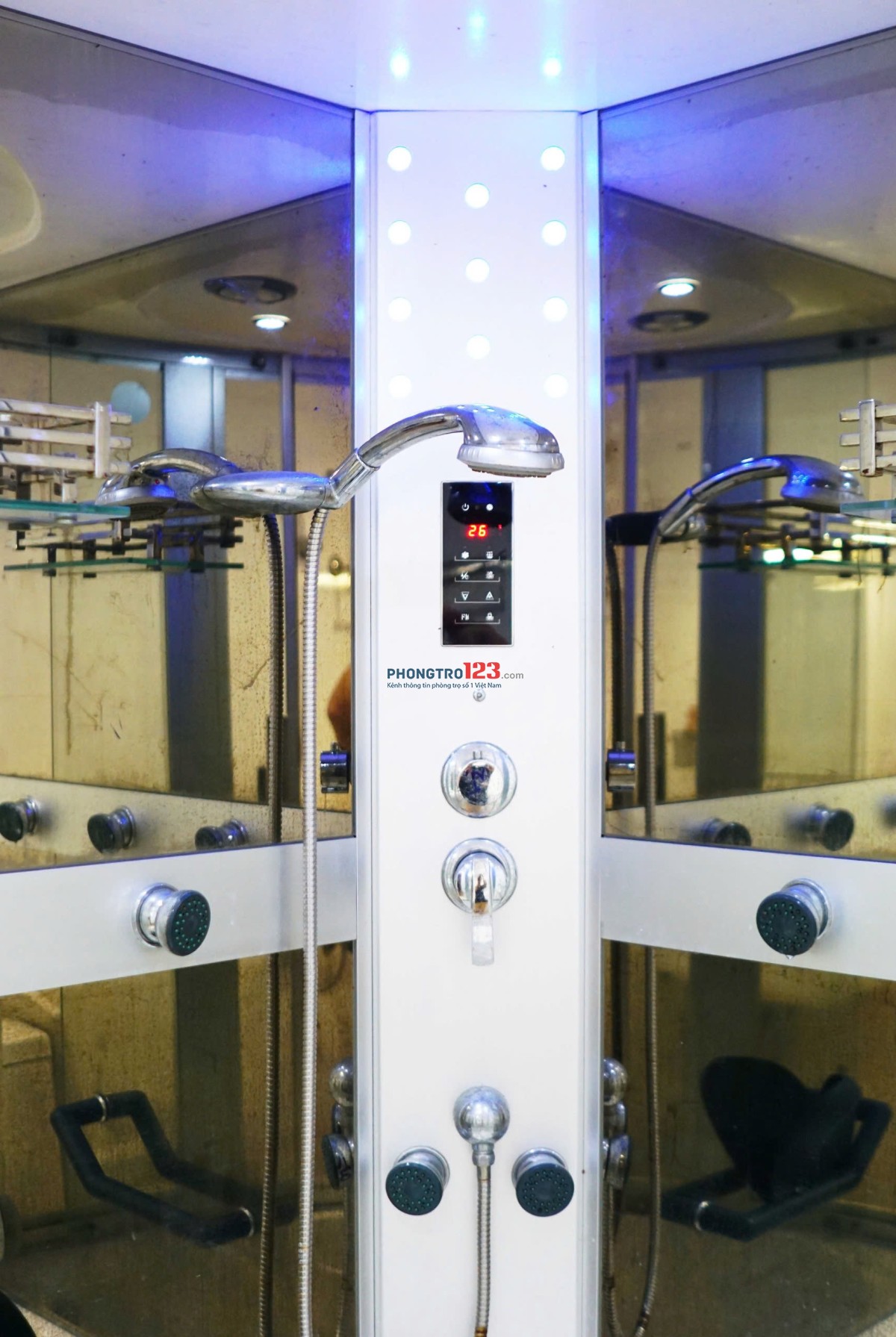 CHDV 45m2 BAN CÔNG - WC có BỒN TẮM gần ETOWN Cộng Hòa P13 Tân Bình