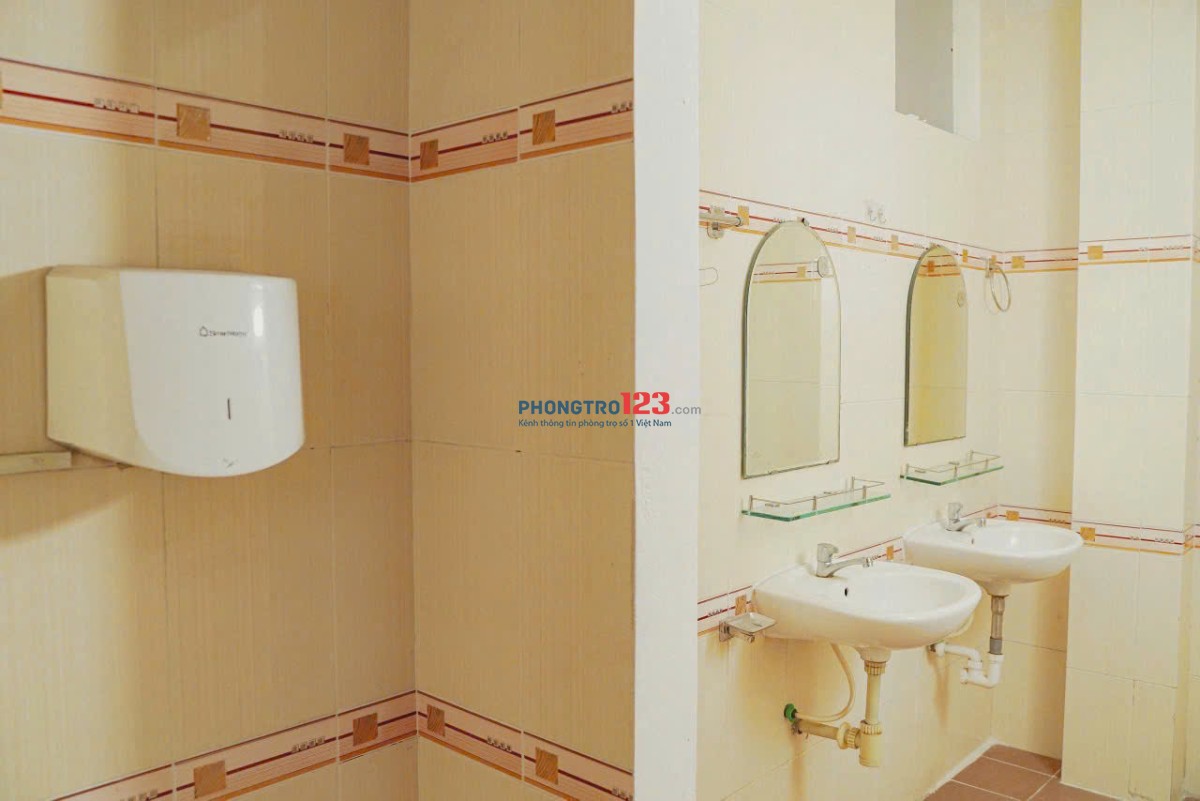 Ký Túc Xá Đường Ưng Văn Khiêm, Bình Thạnh , Gần DH Ngoại Thương CS2, DH GTVT– Chỉ 1.650.000Đ/Tháng