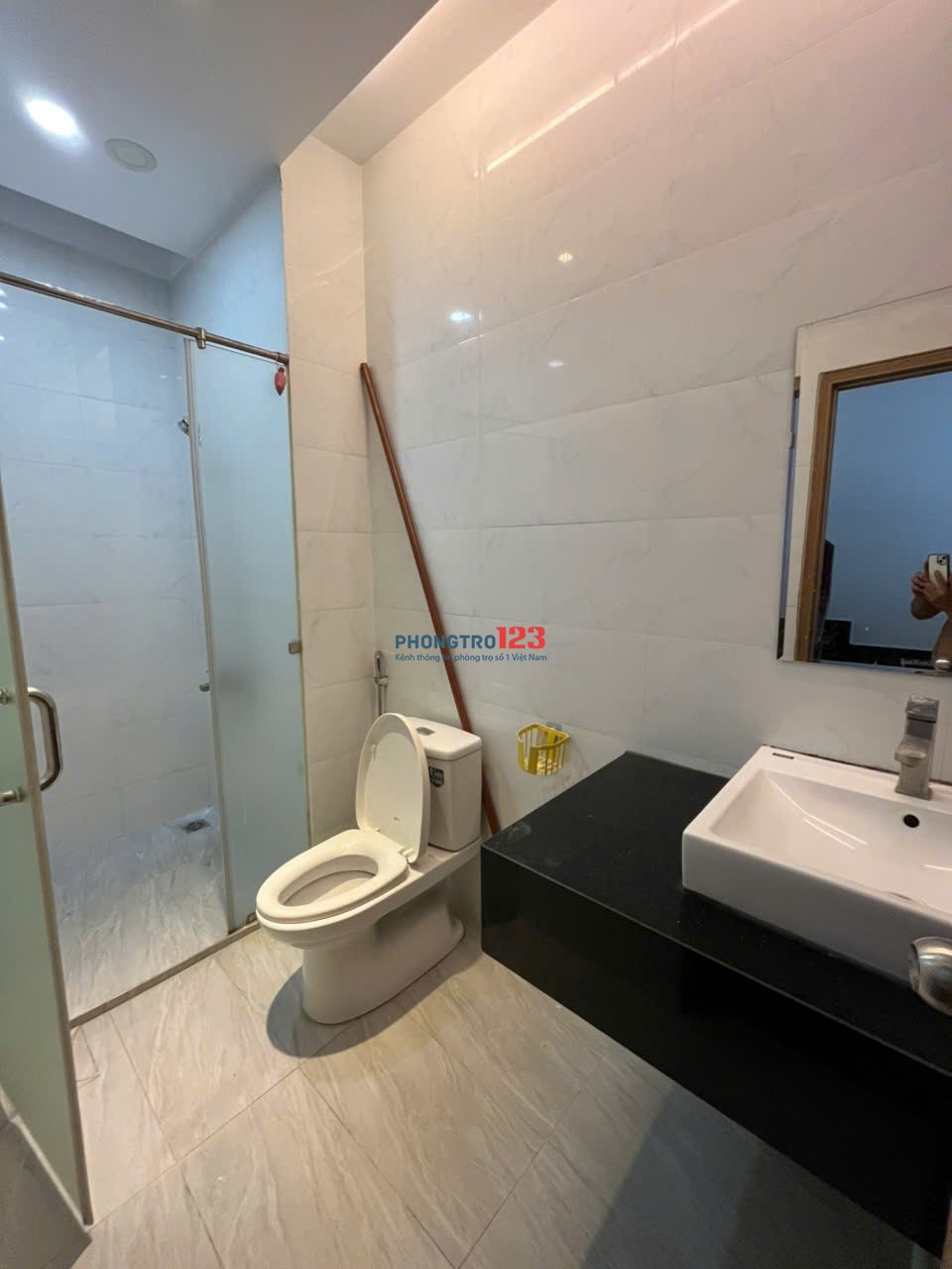 Ký Túc Xá Đường Trục, Quận Bình Thạnh – Chỉ Từ 1.700.000Đ/Tháng Đối Diện DH Văn Lang