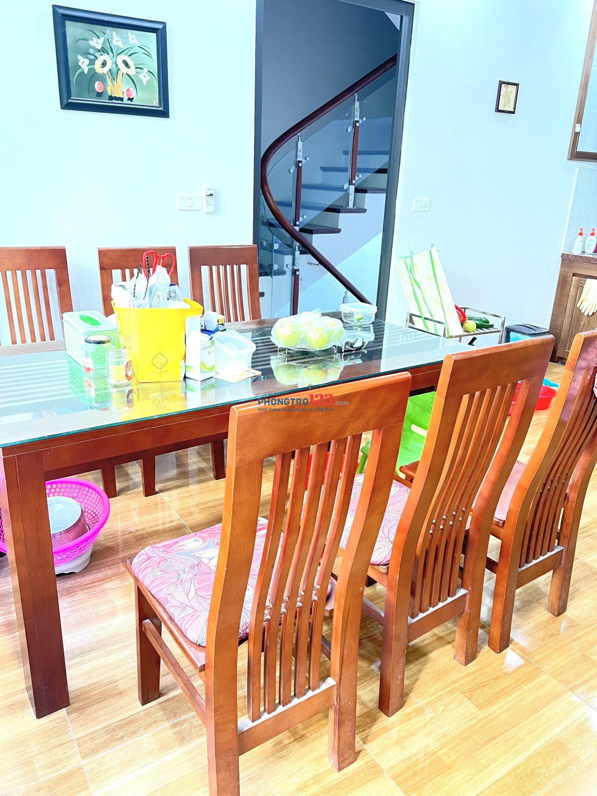  Cho thuê nhà 5 tầng, diện tích gần 40m2, mới xây được 2 năm.