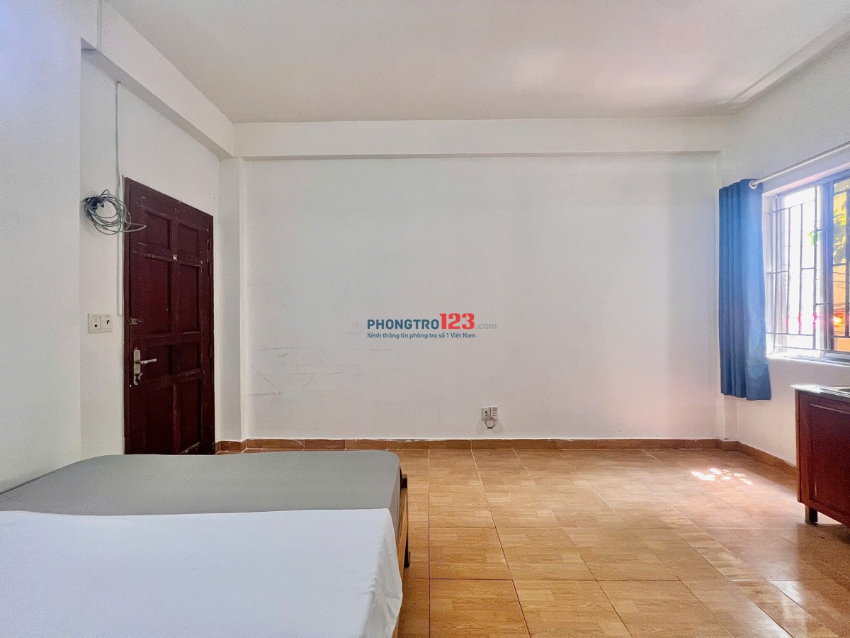 PHÒNG ĐẸP GIÁ RẺ , FULL NỘI THẤT NGAY CHỢ TÂN MỸ, ĐH TÔN ĐỨC THẮNG