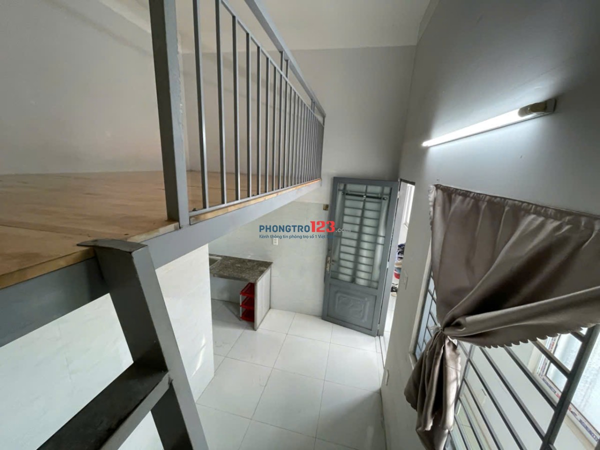 Phòng có Gác Ngay Gigamall, ĐH Luật, Chợ Hiệp Bình