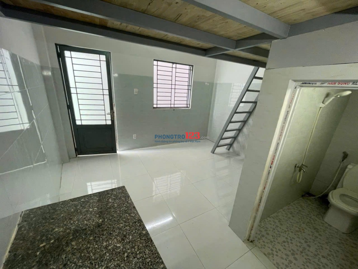 Phòng có Gác Ngay Gigamall, ĐH Luật, Chợ Hiệp Bình