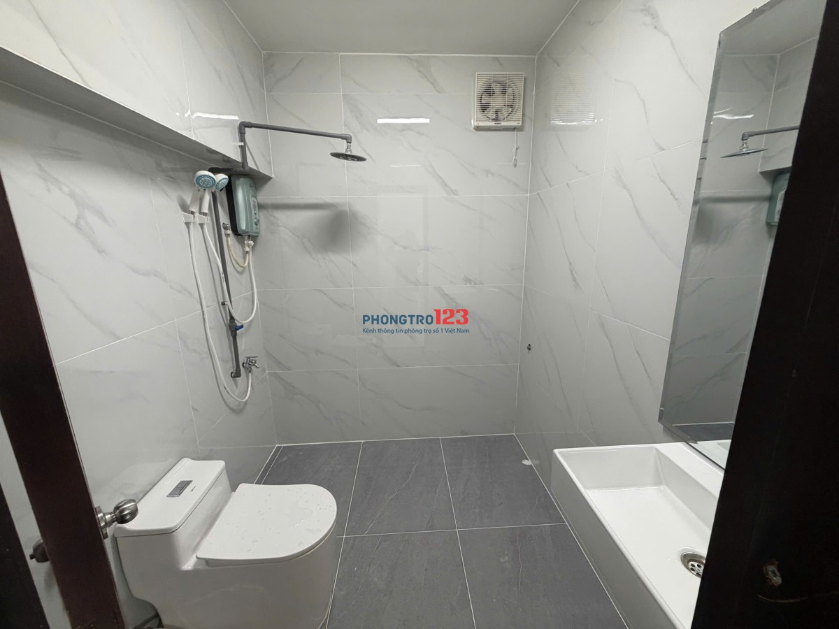 Phòng VIP luxury biệt thự Bình Lợi, full nội thất, có ban công