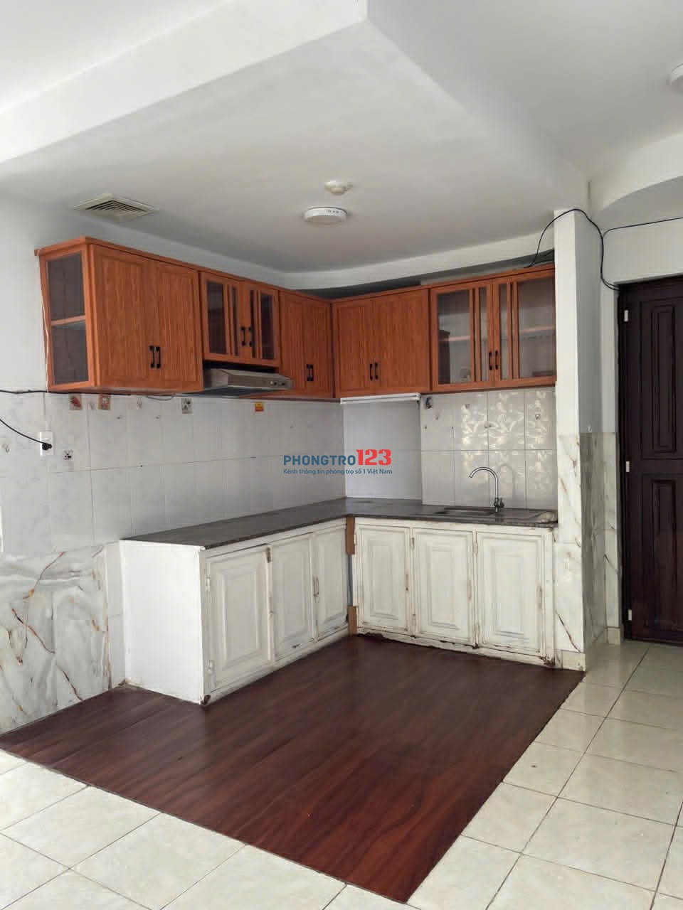 Cần Cho thuê Căn hộ Hồng Lĩnh Plaza H.Bình Chánh, Dt : 85m2, 2PN, 2WC, Giá : 8.5 tr/th,
