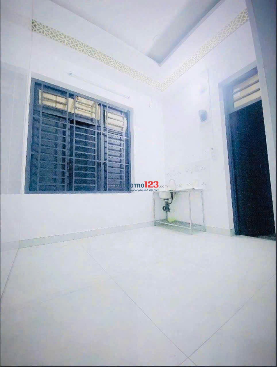 Phòng trọ Gia Hoà 2.2tr có máy lạnh toilet riêng