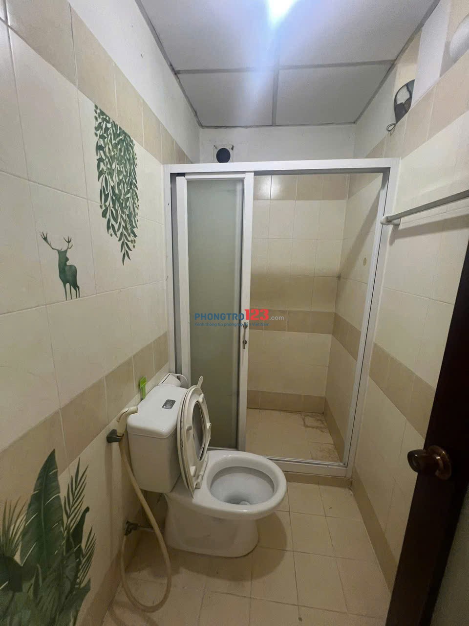 C/ c Useful (The Era) Lạc Long Quân, căn 2p ngủ, Full nội thất, 9tr/th