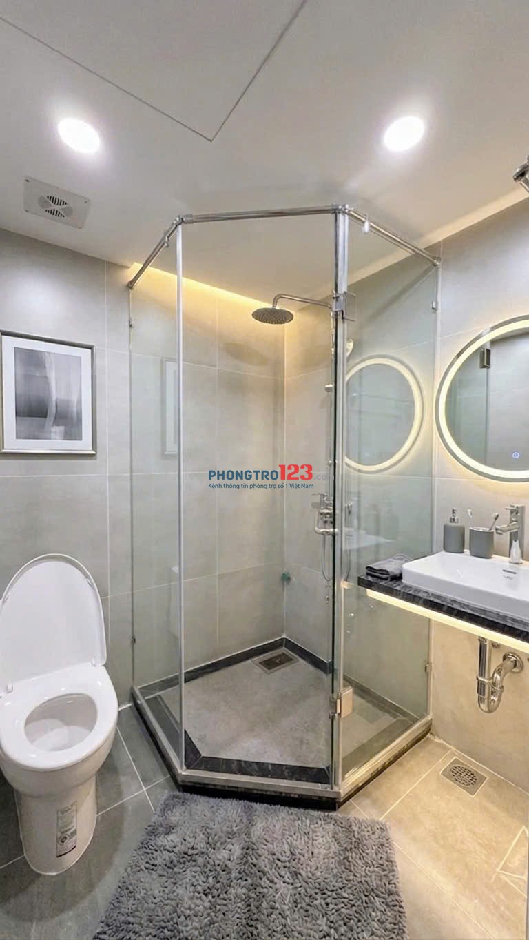 Chính chủ cho thuê 2 ngủ full đồ tại tây hồ, thoáng mát, sang trọng.