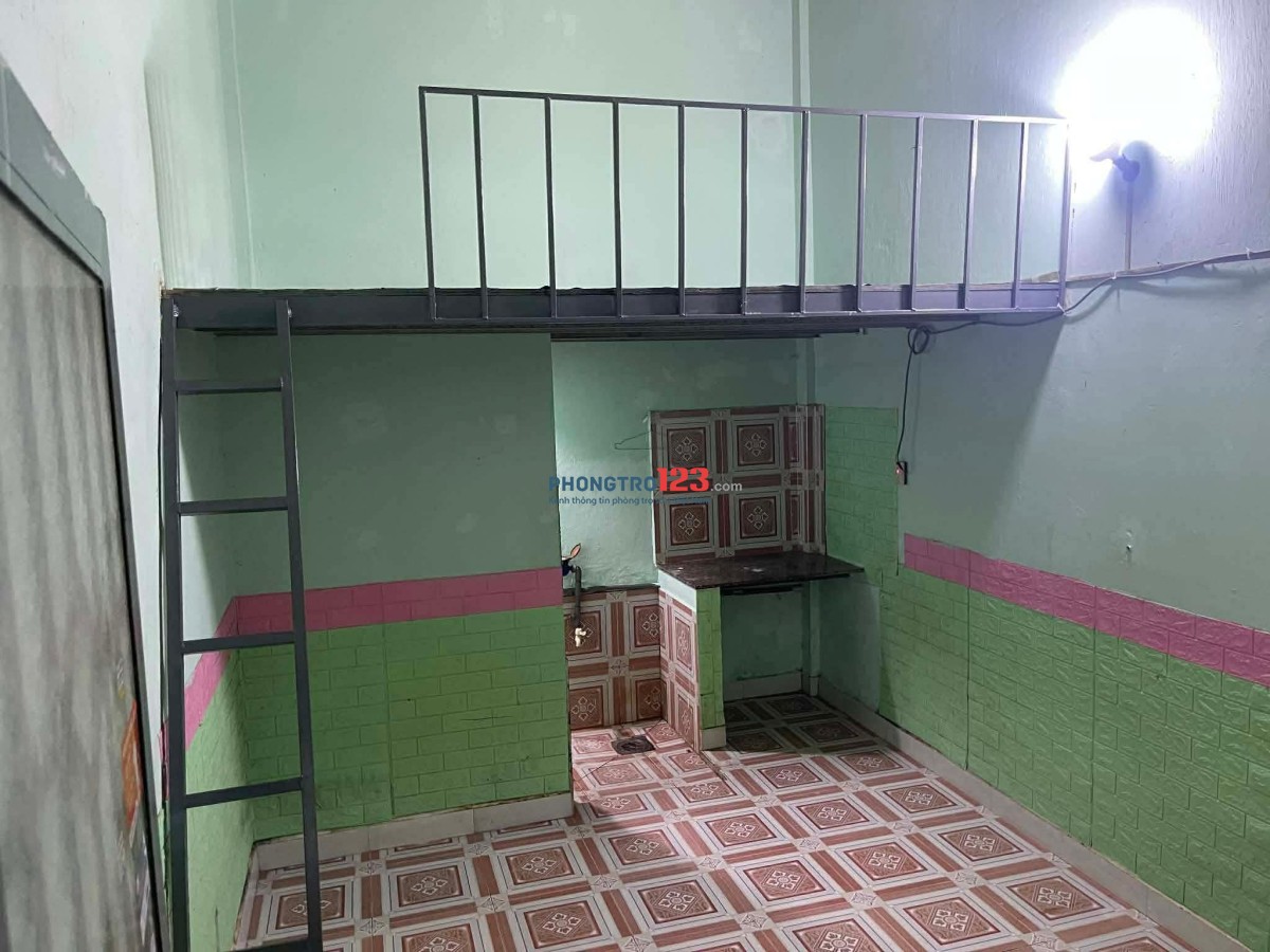 Cho thuê phòng trọ 1tr8 ở 1113/54/2 đường Huỳnh Tấn Phát