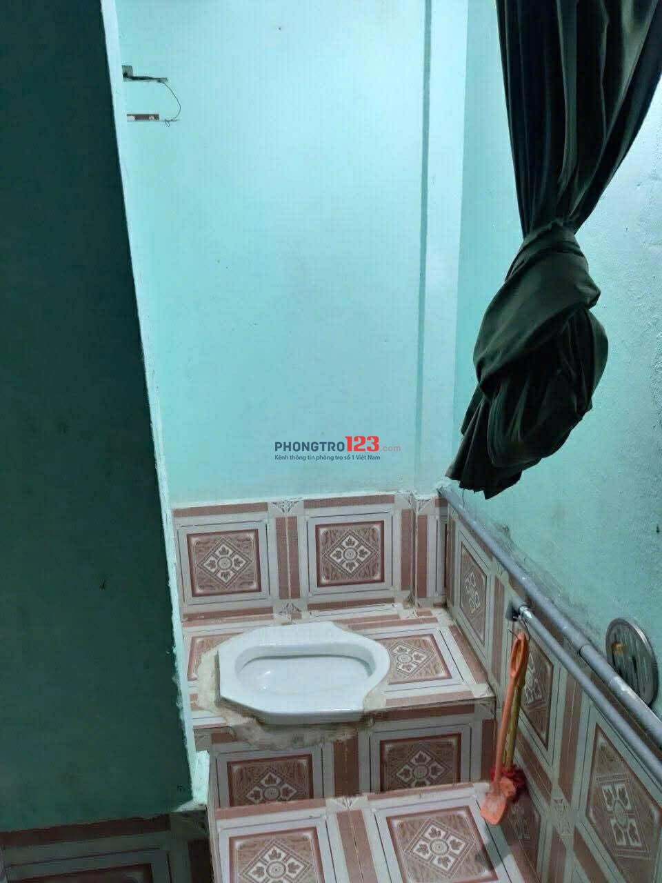 Cho thuê phòng trọ 1tr8 ở 1113/54/2 đường Huỳnh Tấn Phát
