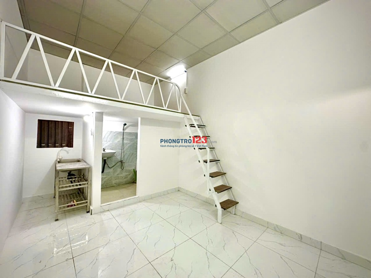 Phòng dưới trệt rộng thế này mà giá vẫn mềm